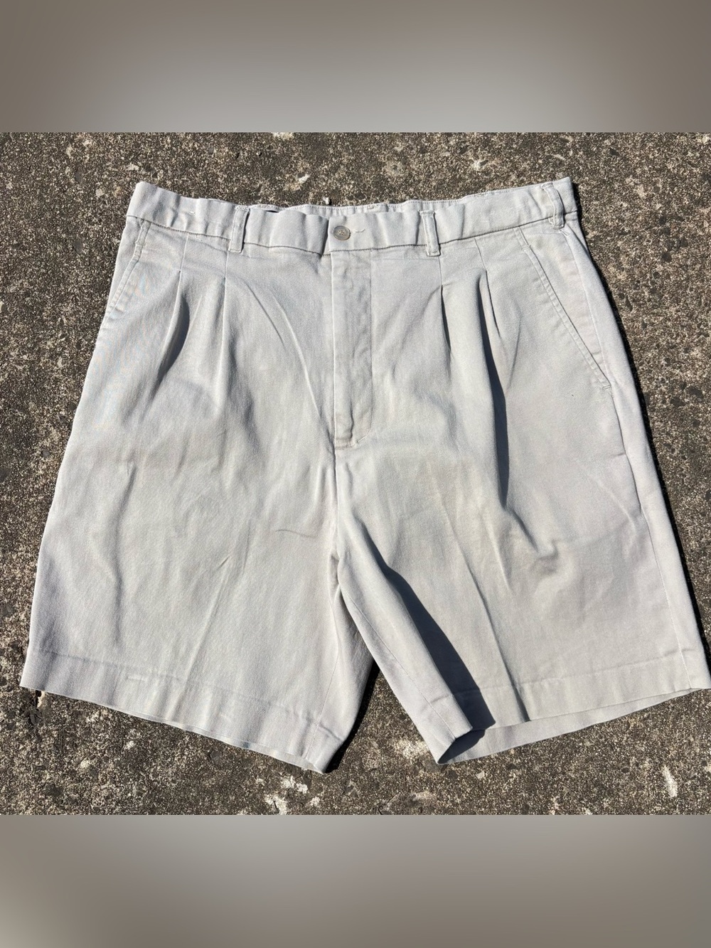 Men's Light Gray Flat Front Shorts with Pleats